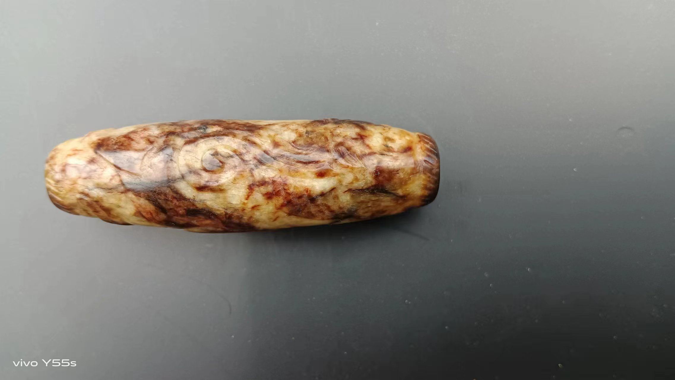 凤翅纹天珠